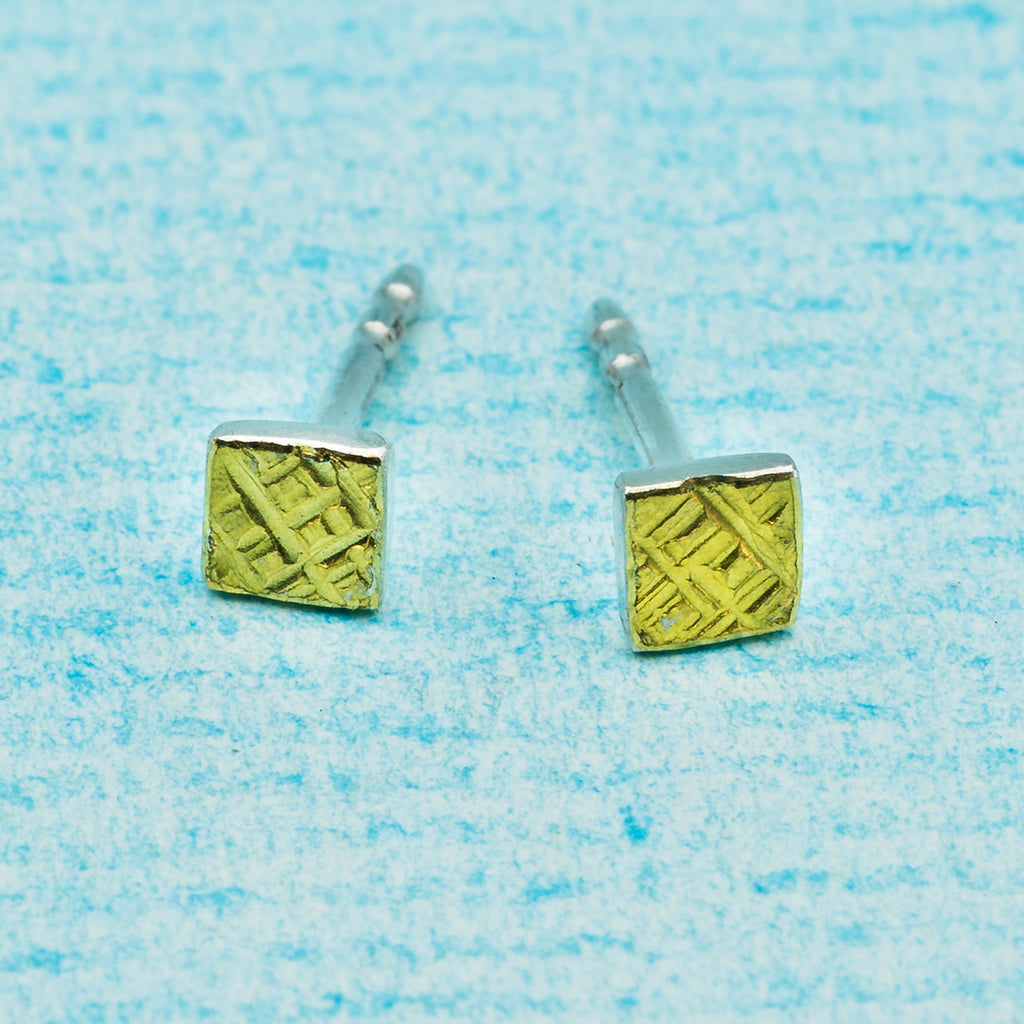 Ohrstecker ( 4mm) - Hammerschlag "Finne", quadratisch